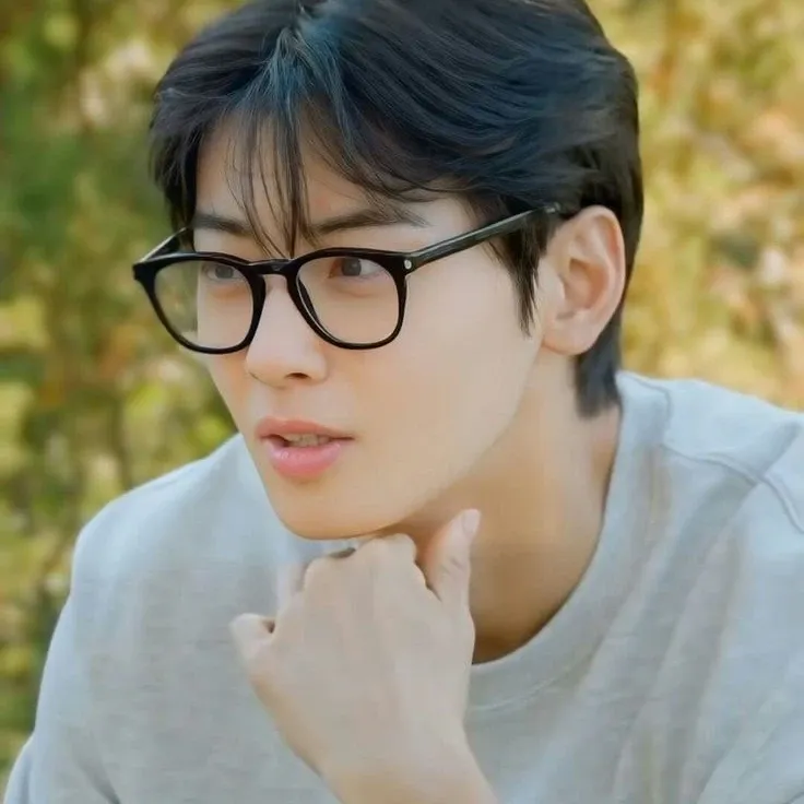 Latest photo of Eunwoo (ASTRO)
