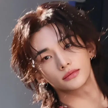 Behind-the-scenes cut of Hyunjin (Stray Kids)