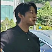 A moment captured by Hwang Chiyeol's fan