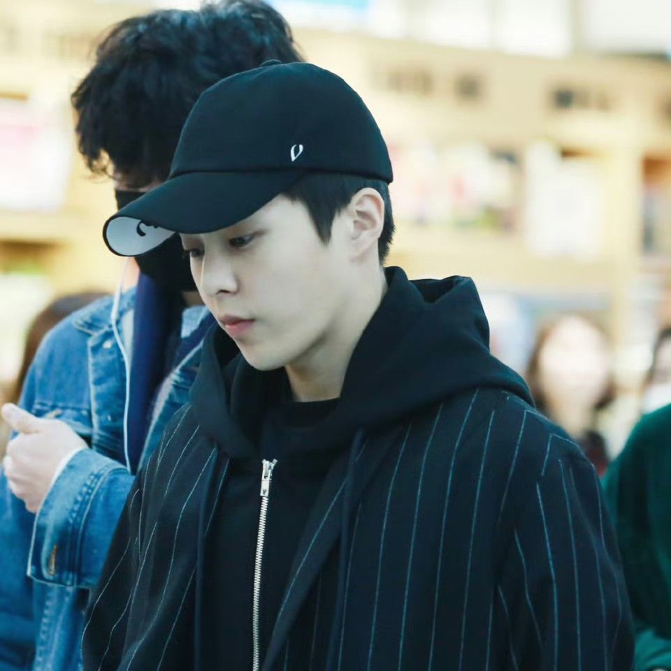 시우민 (EXO)의 최신 사진