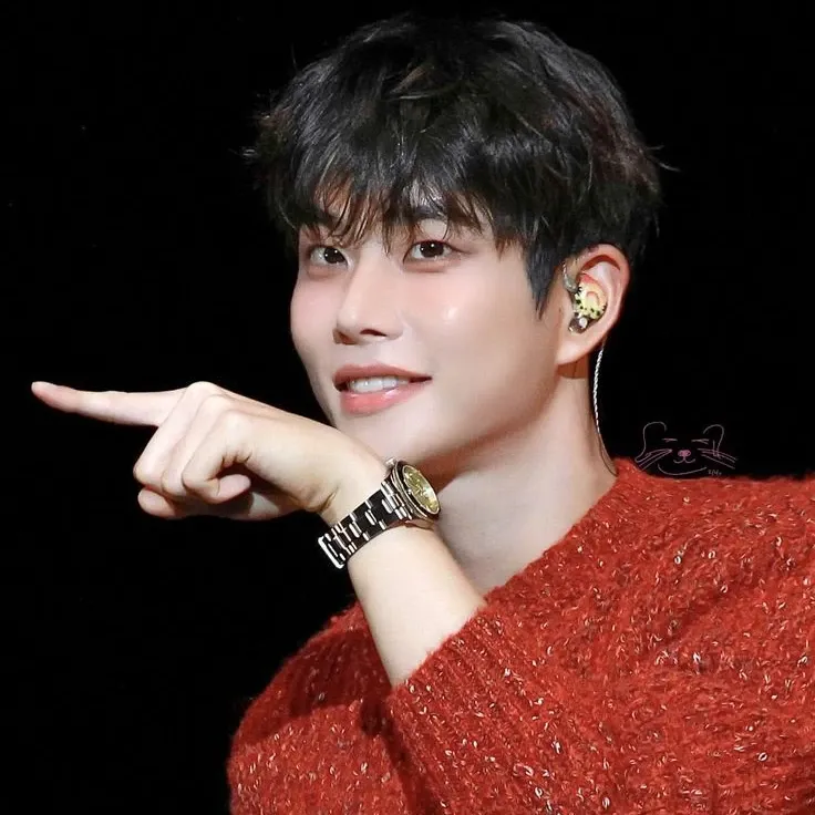 Behind-the-scenes cut of MJ (ASTRO)