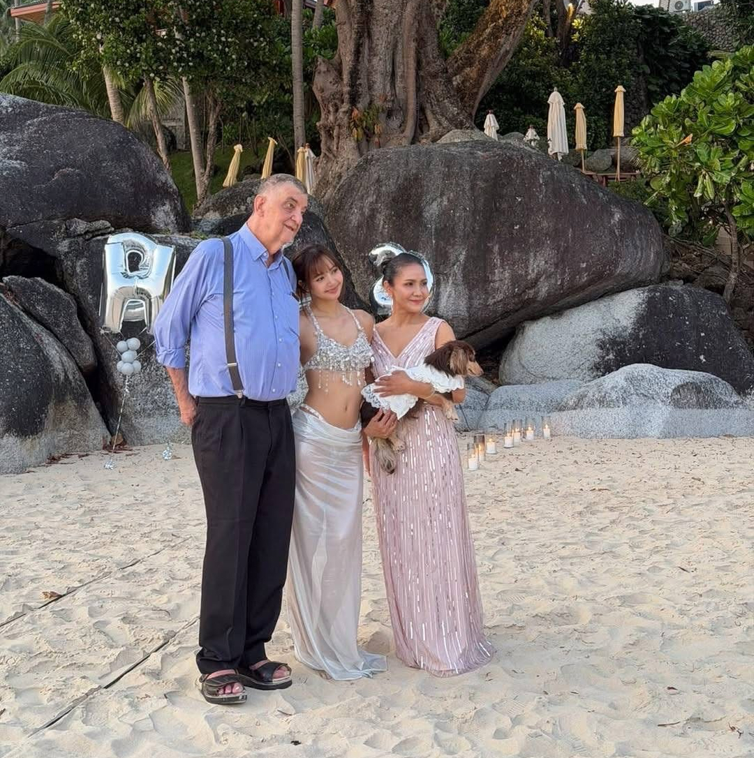 Momen yang diabadikan oleh penggemar Lisa (BLACKPINK)