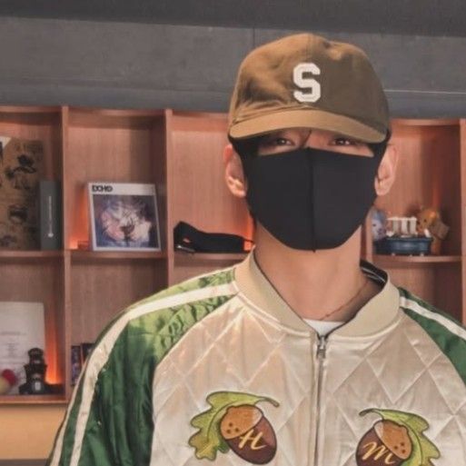 Recent activity shot of V (BTS)