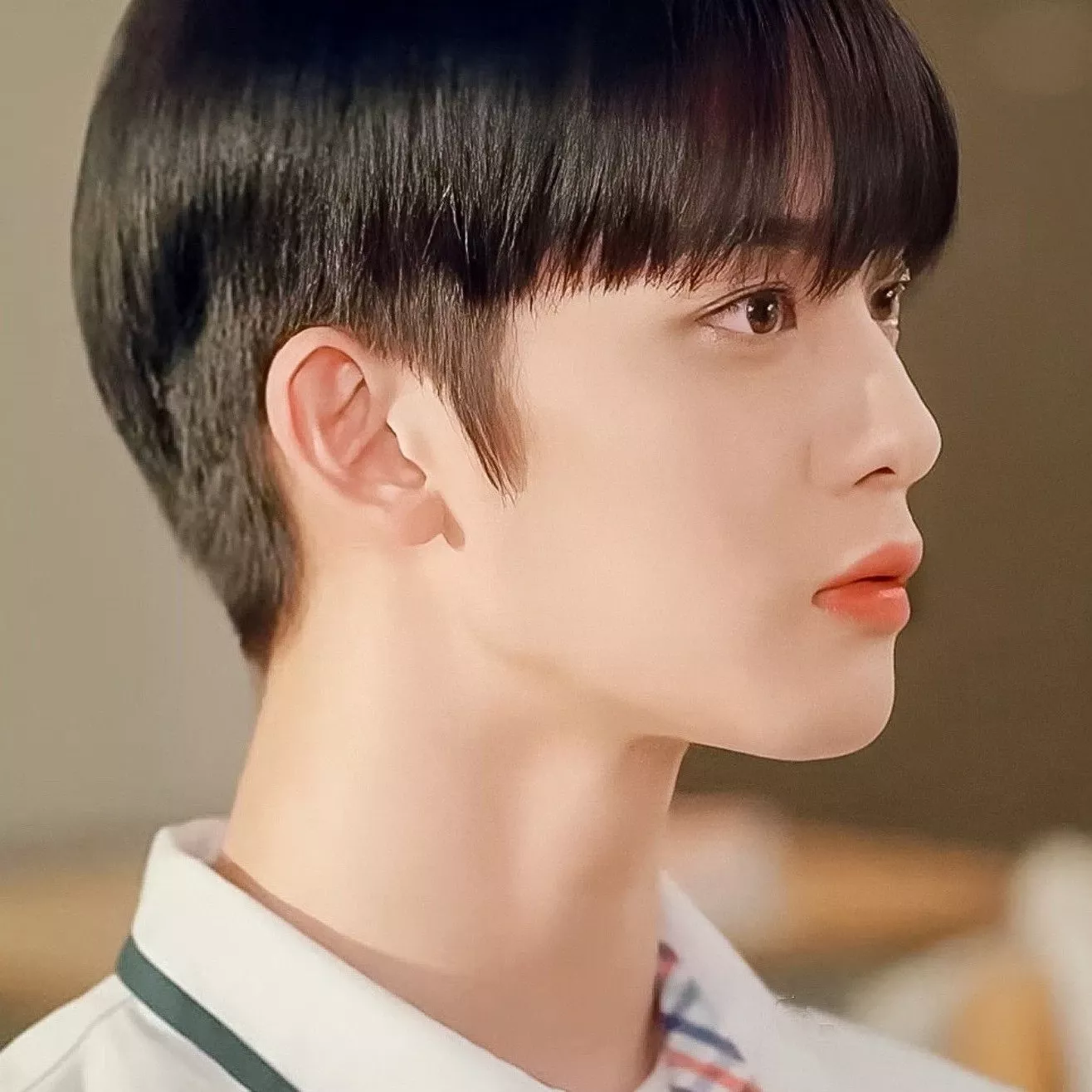 Behind-the-scenes cut of Bae Jinyoung