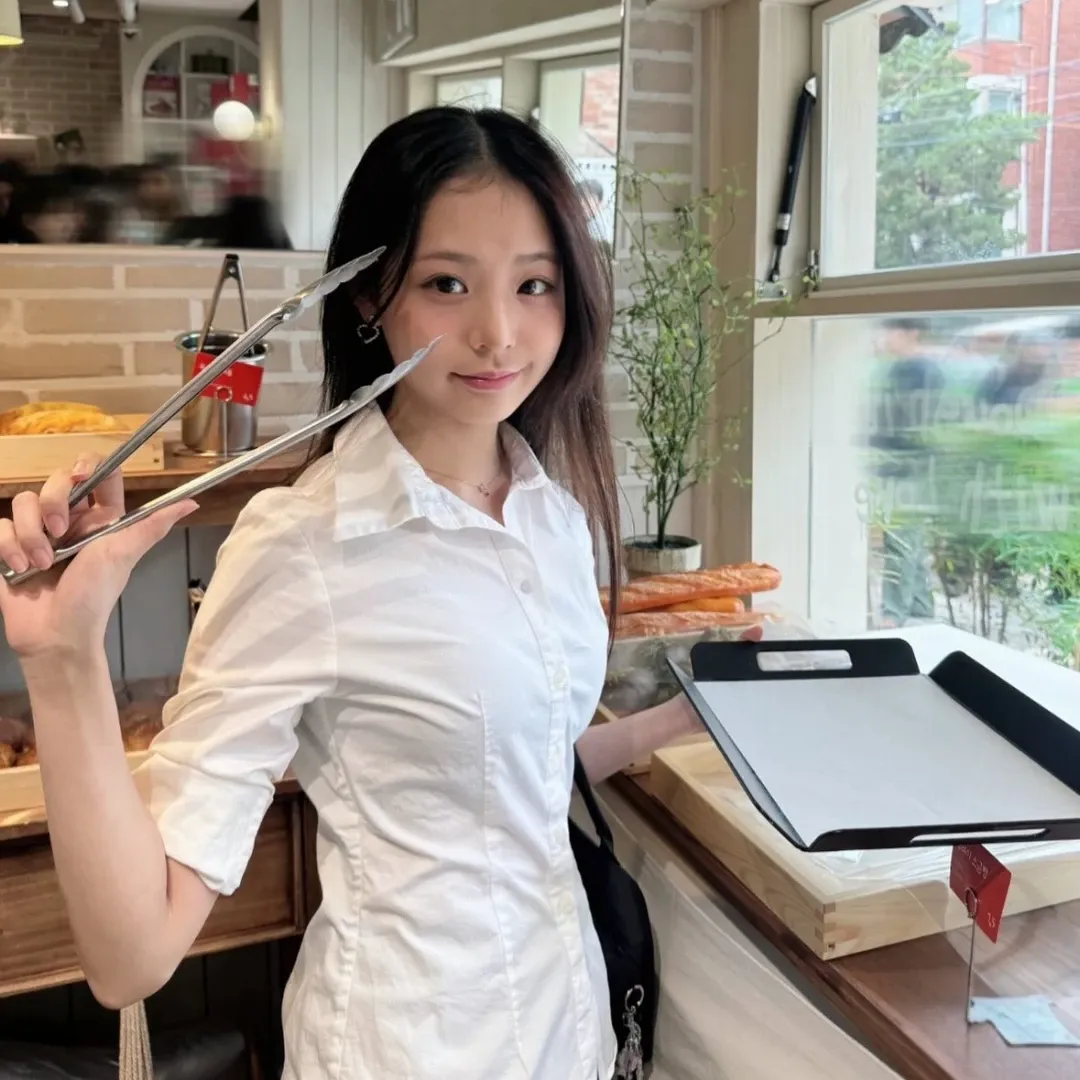 A moment captured by Seowon (UNIS)'s fan