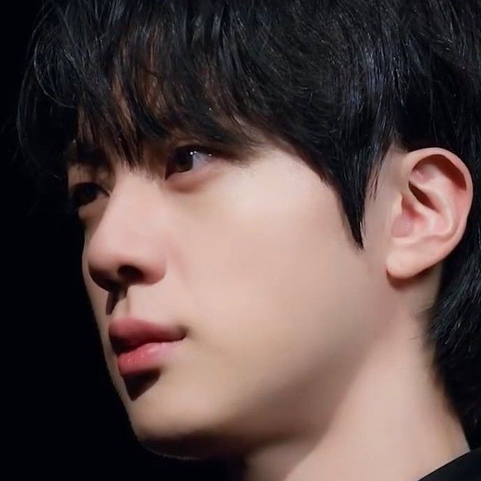 Foto terbaru Jin (BTS)