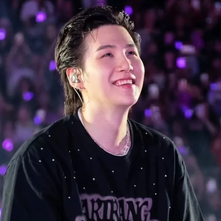 Potret di balik layar SUGA (BTS)