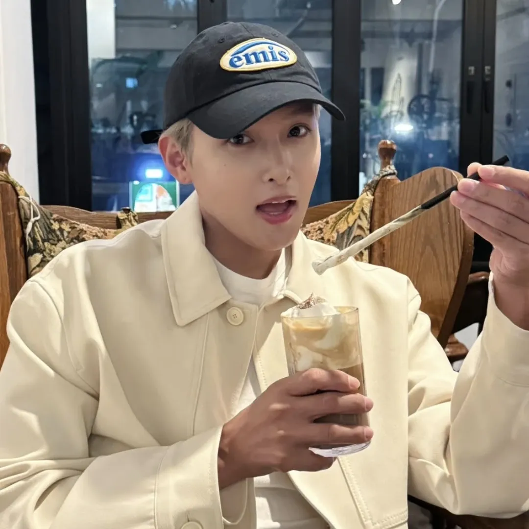 A moment captured by Ryeowook (Super Junior)'s fan