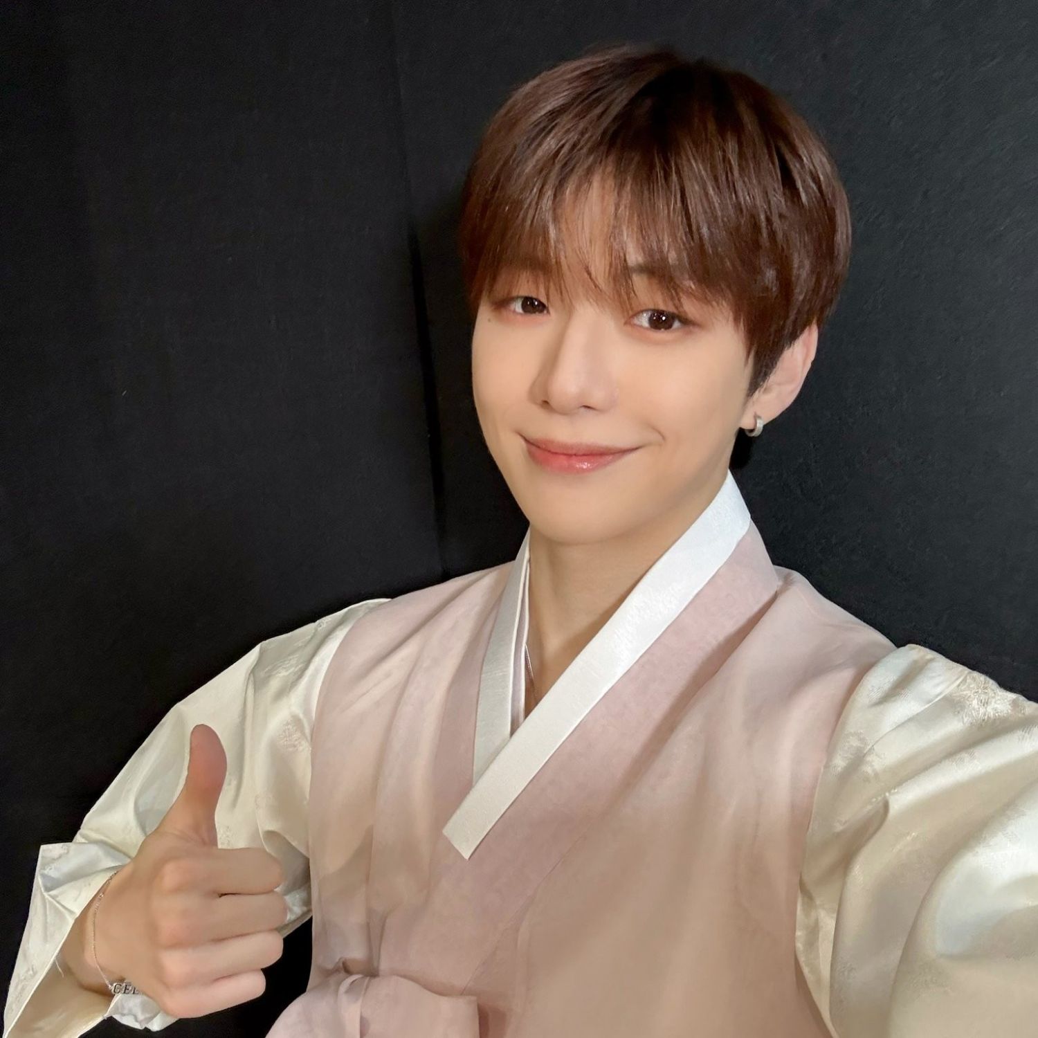 Foto aktivitas terbaru Kang Daniel