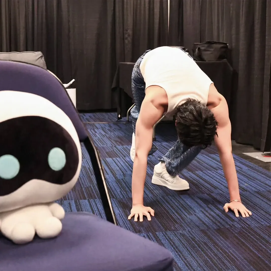 Foto aktivitas terbaru Jin (BTS)