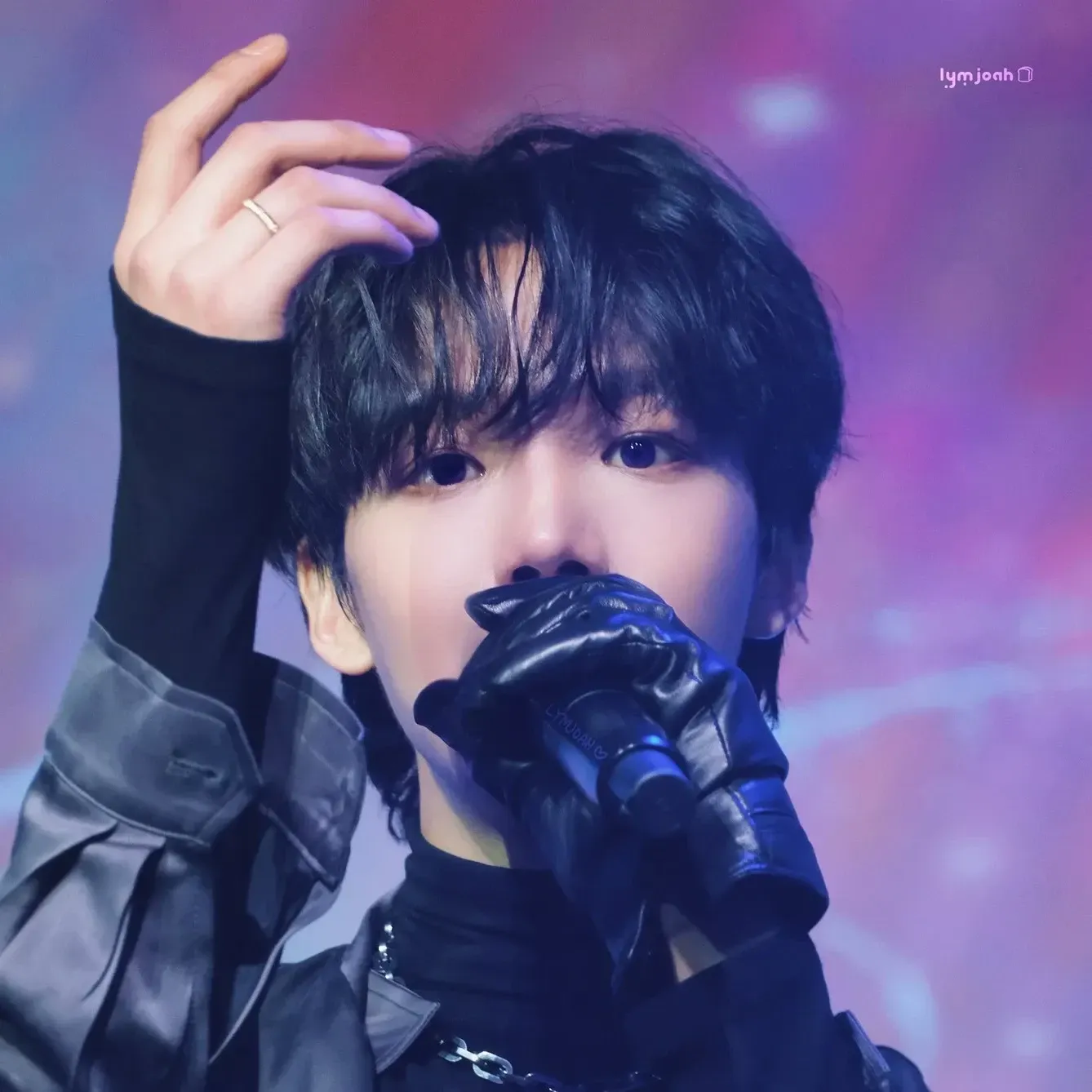 A moment captured by Lim Youngmin's fan