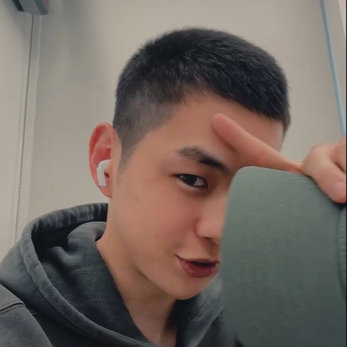 A moment captured by Kang Daniel's fan