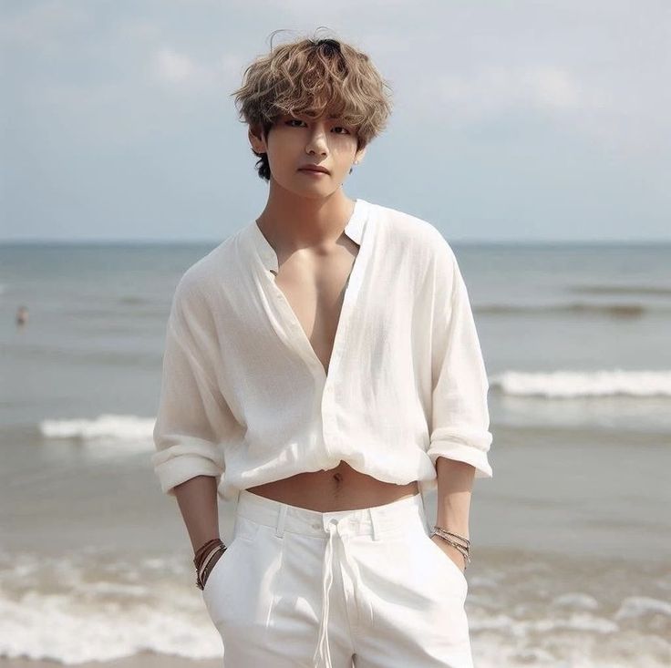 뷔 (방탄소년단) 최근 활동샷