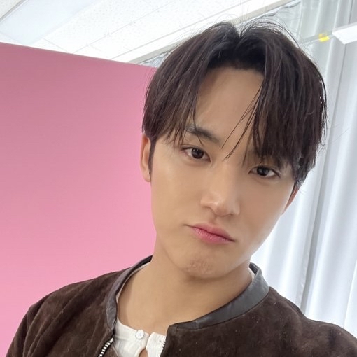 A moment captured by Mingyu (SEVENTEEN)'s fan