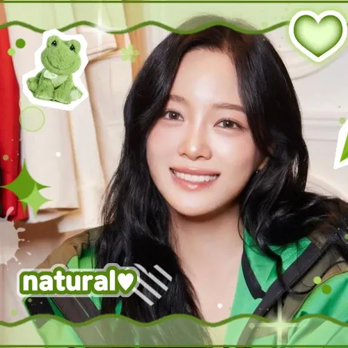 Behind-the-scenes cut of Sejeong (I.O.I)