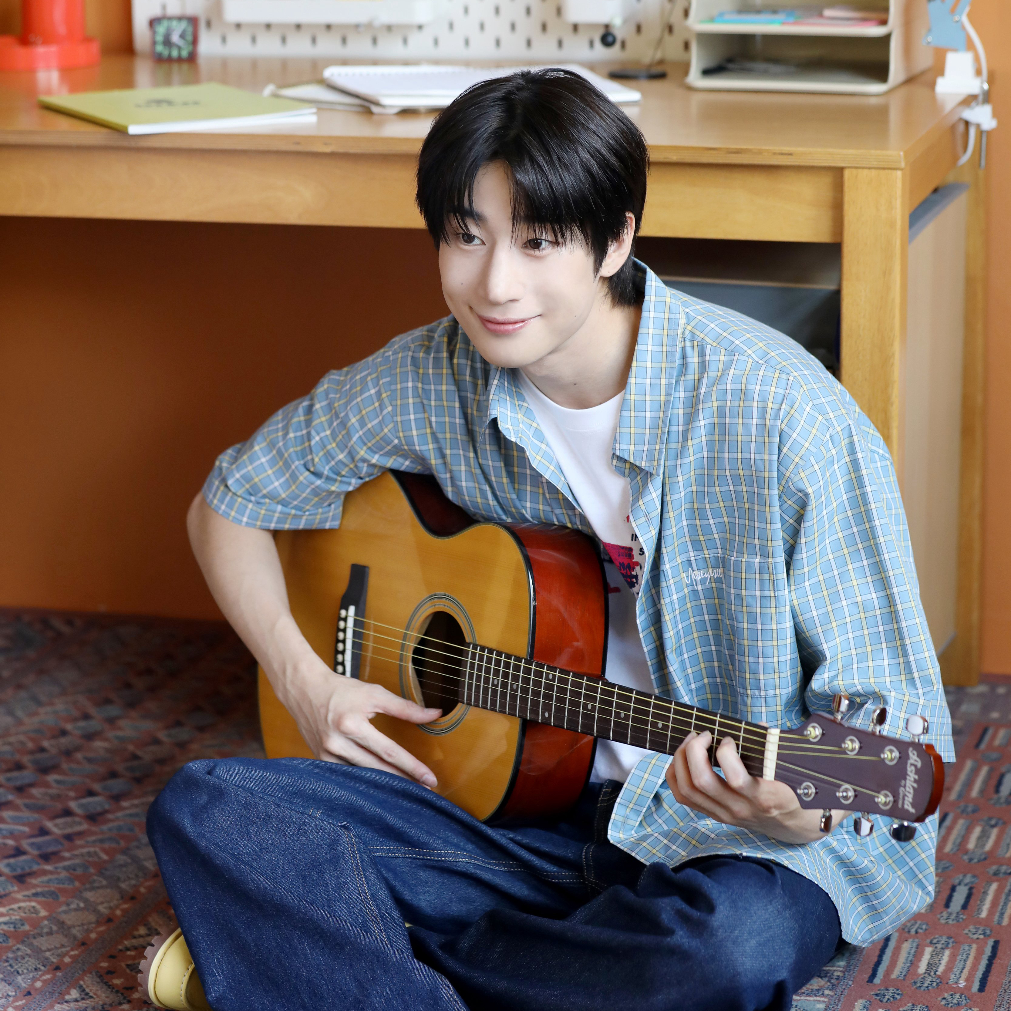 Recent activity shot of Han Seungwoo