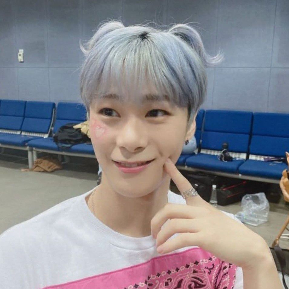 Behind-the-scenes cut of Moonbin (ASTRO)