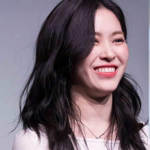 Shining profile picture of Ryujin (ITZY) on today's Choeaedol