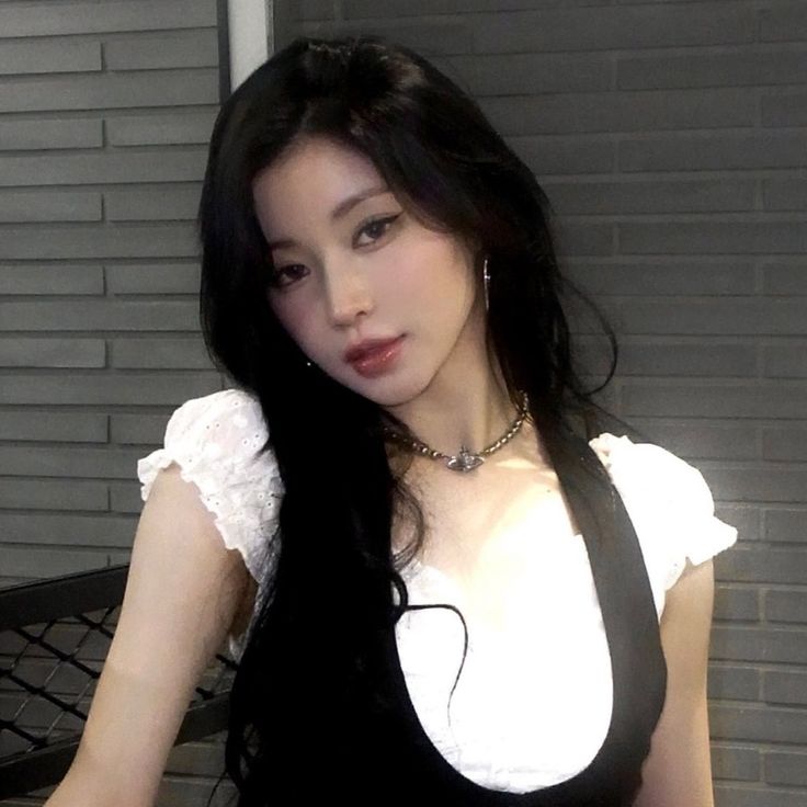 Asa (BABYMONSTER)的最新照片