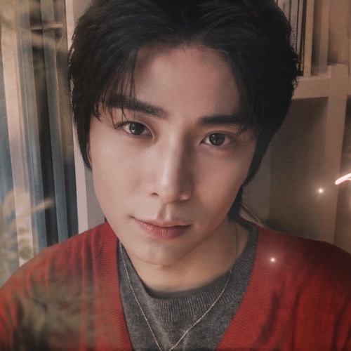 Behind-the-scenes cut of Hwiyoung (SF9)