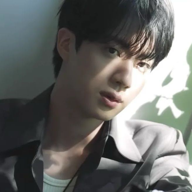 Potret di balik layar Jin (BTS)