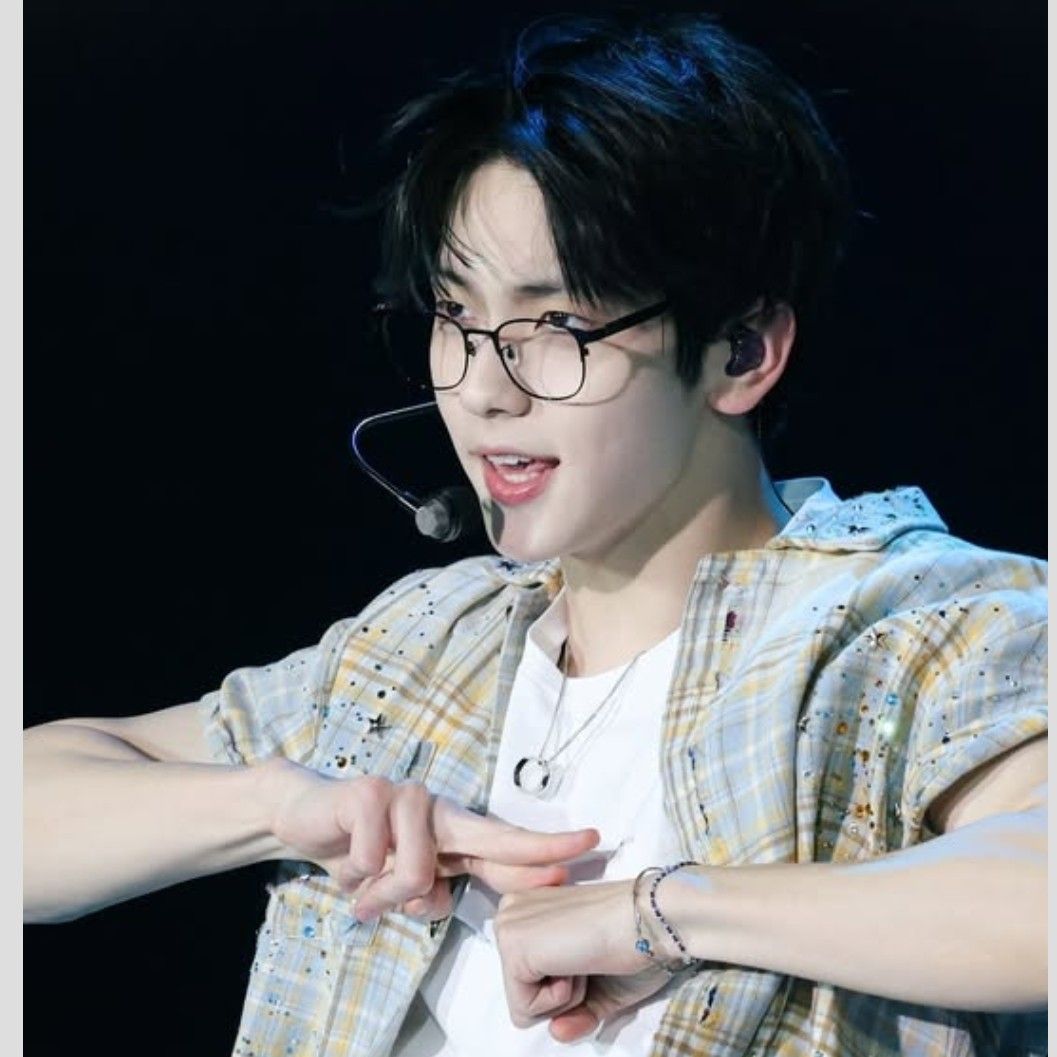 A moment captured by Soobin (TOMORROW X TOGETHER)'s fan