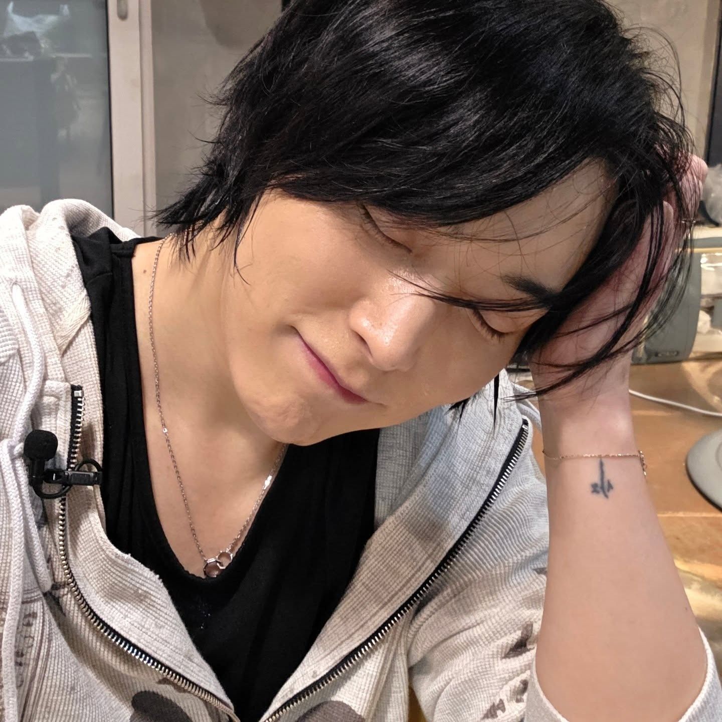 Behind-the-scenes cut of Sungmin (Super Junior)