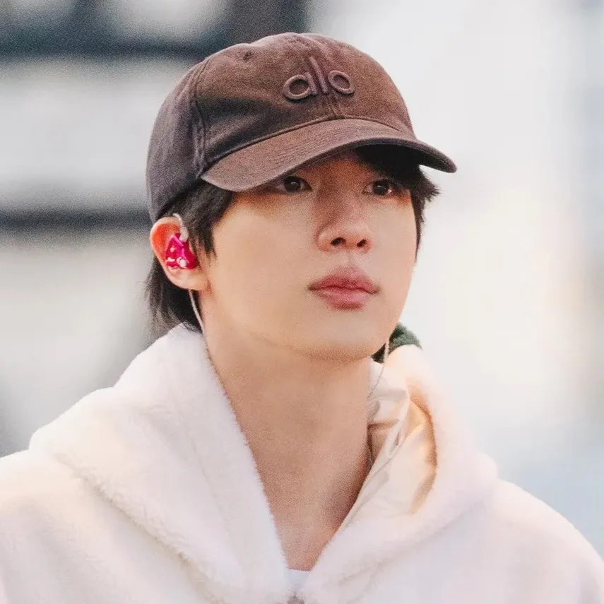 진 (방탄소년단) 최근 활동샷