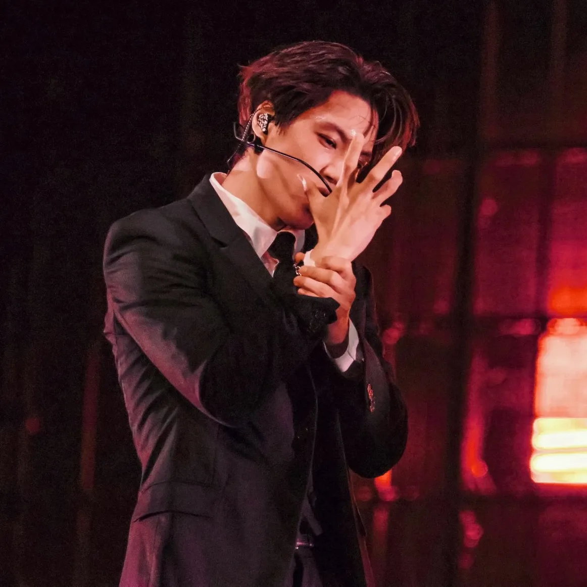 Momen yang diabadikan oleh penggemar Kai (EXO)