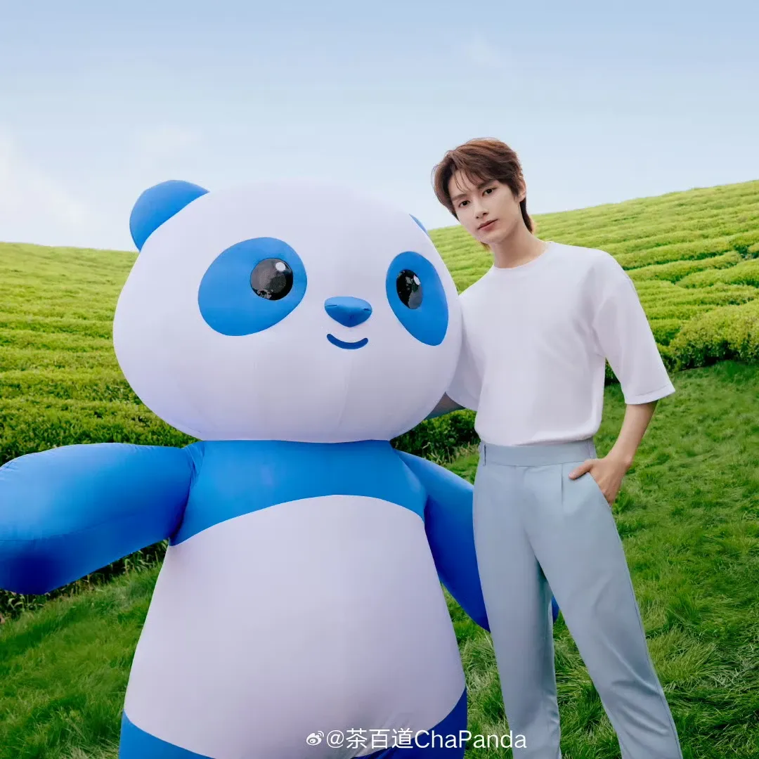 Behind-the-scenes cut of Jun (SEVENTEEN)