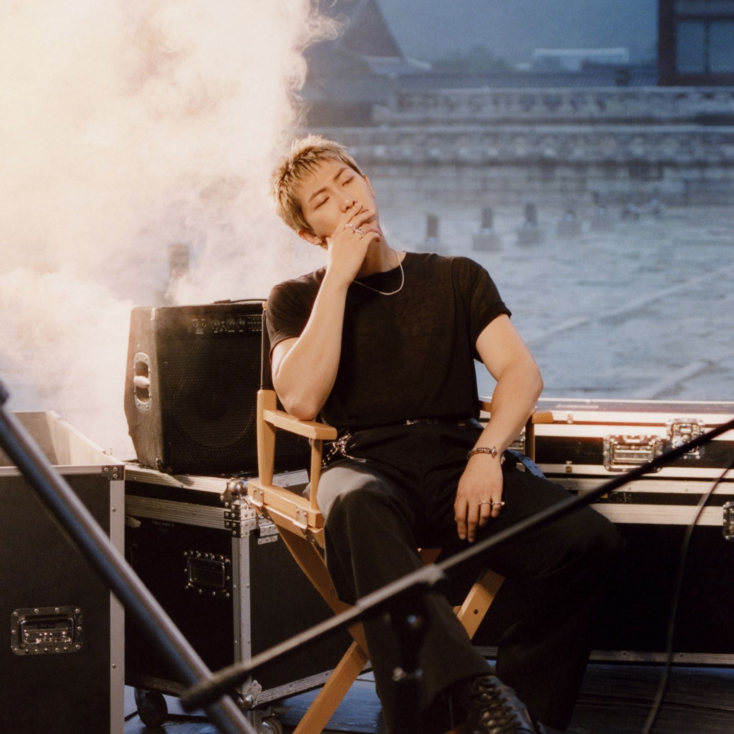 Behind-the-scenes cut of BTS