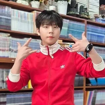 Behind-the-scenes cut of Jung Seunghwan