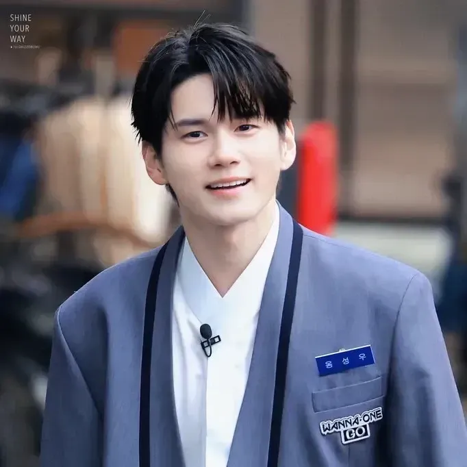 옹성우 최근 활동샷