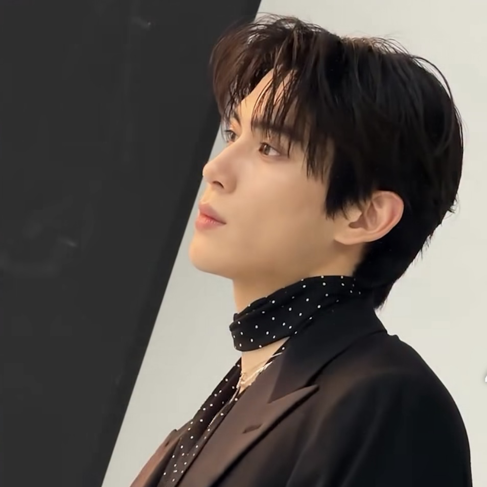 Latest photo of Taeyang (SF9)