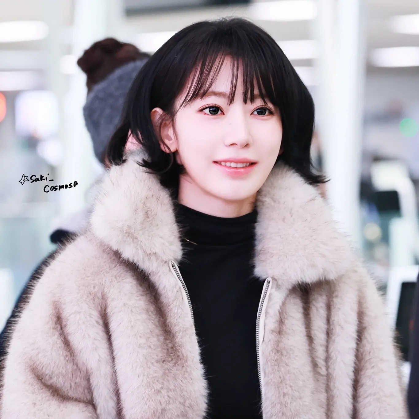 Behind-the-scenes cut of Sakura (LE SSERAFIM)