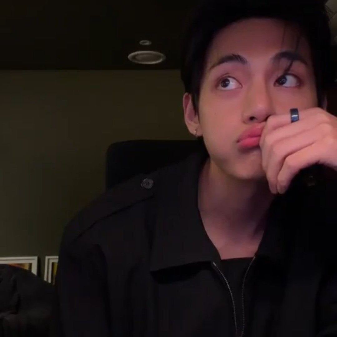 V (BTS)の最新写真