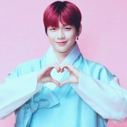 강다니엘 최근 활동샷