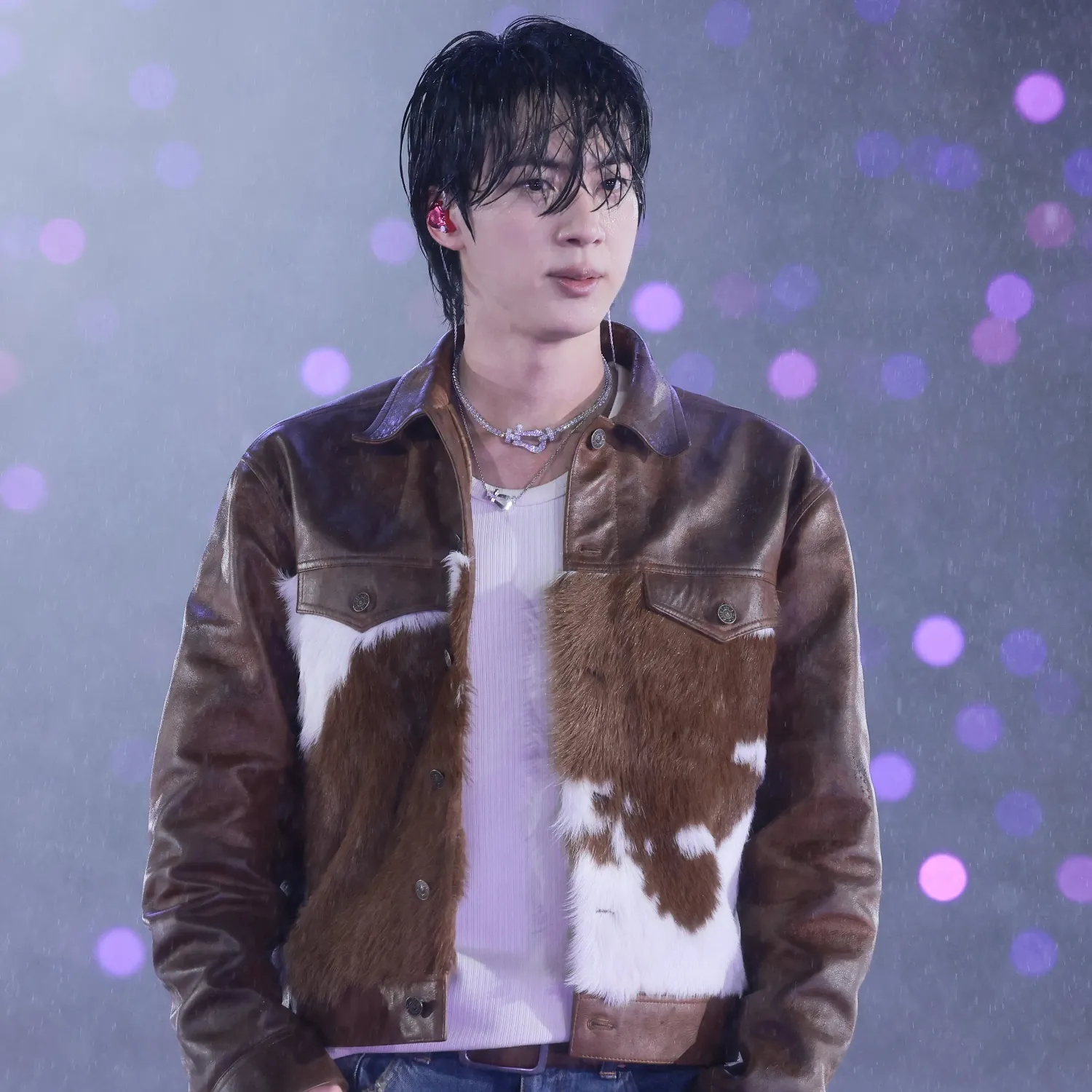 Momen yang diabadikan oleh penggemar Jin (BTS)