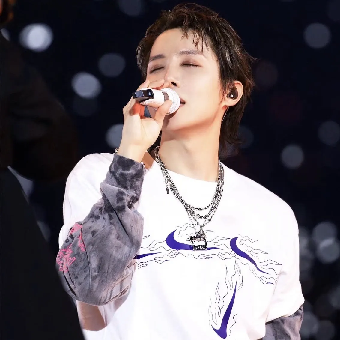 A moment captured by j-hope (BTS)'s fan