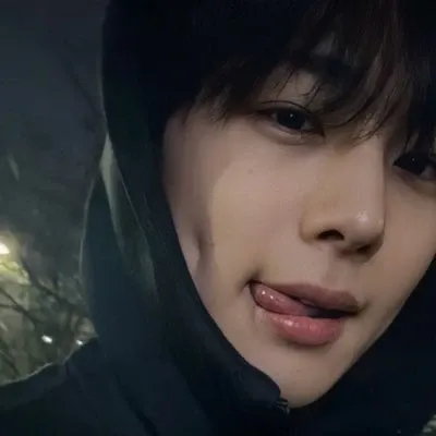 Recent activity shot of Choi Byungchan