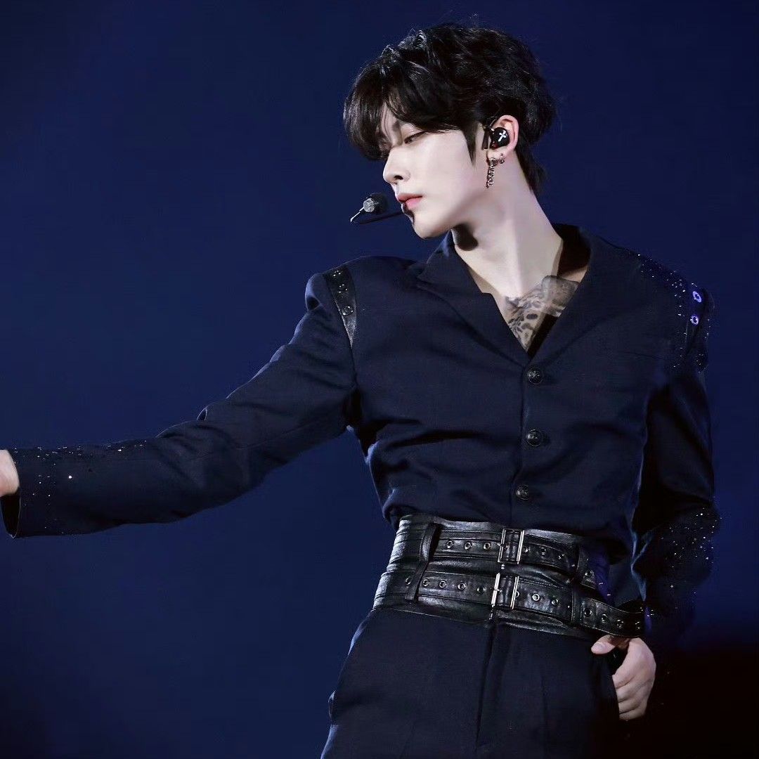 Behind-the-scenes cut of Ricky