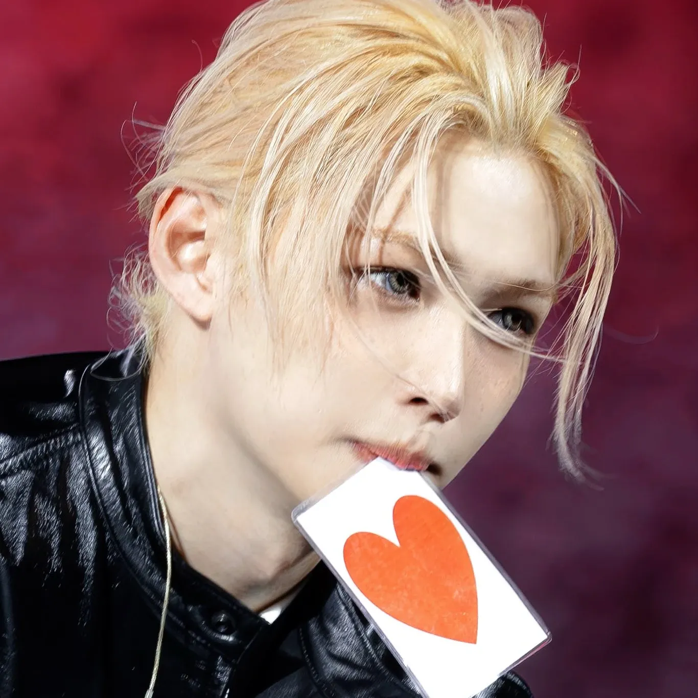 Latest photo of Felix (Stray Kids)