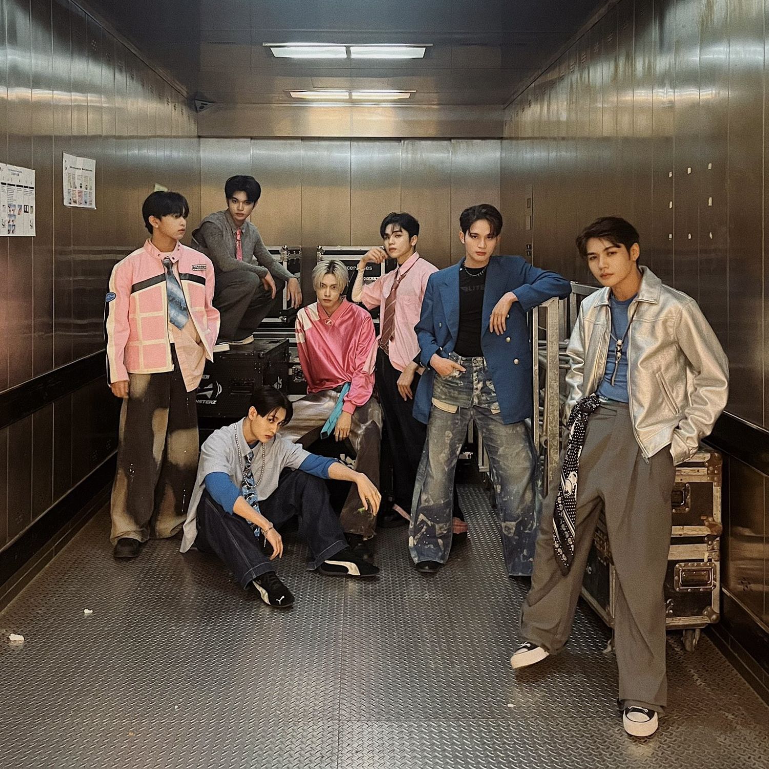 Behind-the-scenes cut of HORI7ON