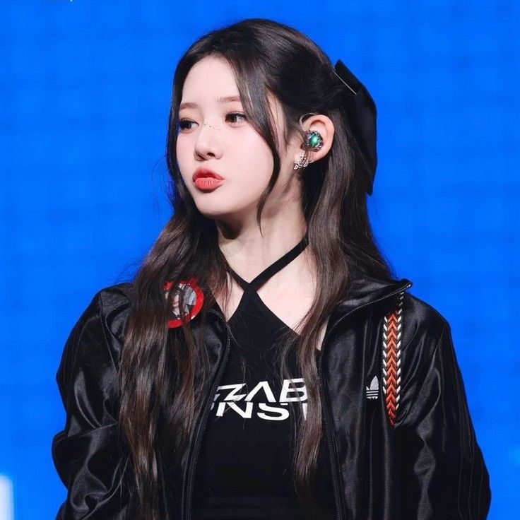 Latest photo of Rora (BABYMONSTER)