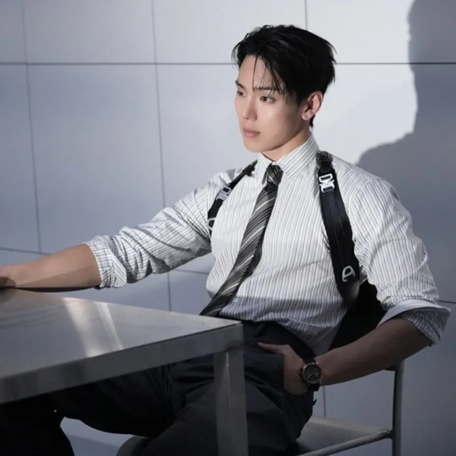 Behind-the-scenes cut of Shownu (MONSTA X)