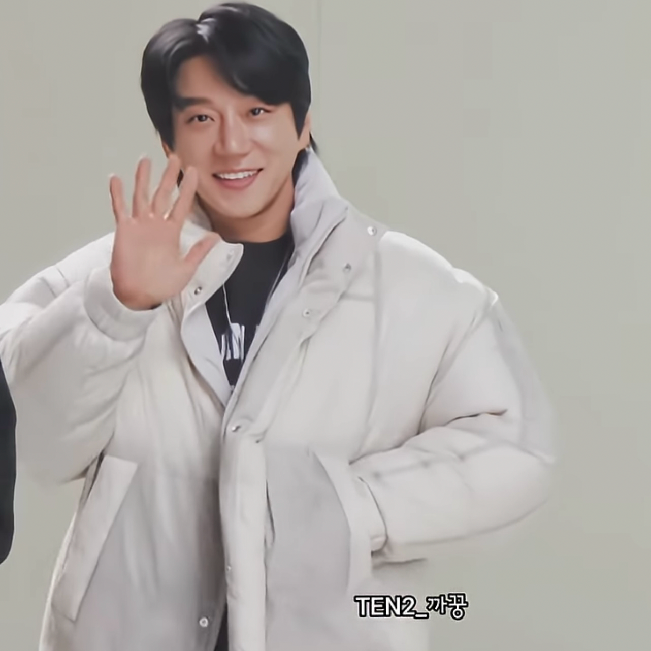 A moment captured by Hwang Chiyeol's fan