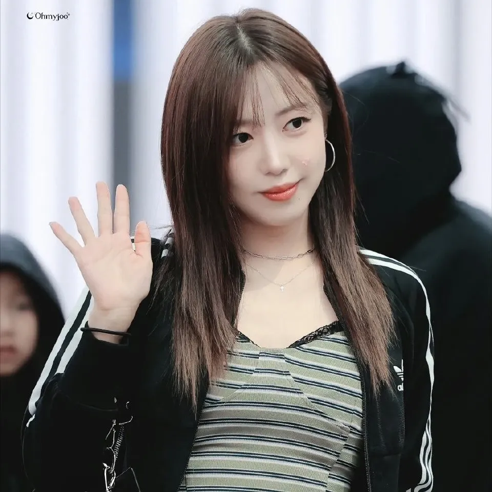 Latest photo of Kim Namjoo (Apink)