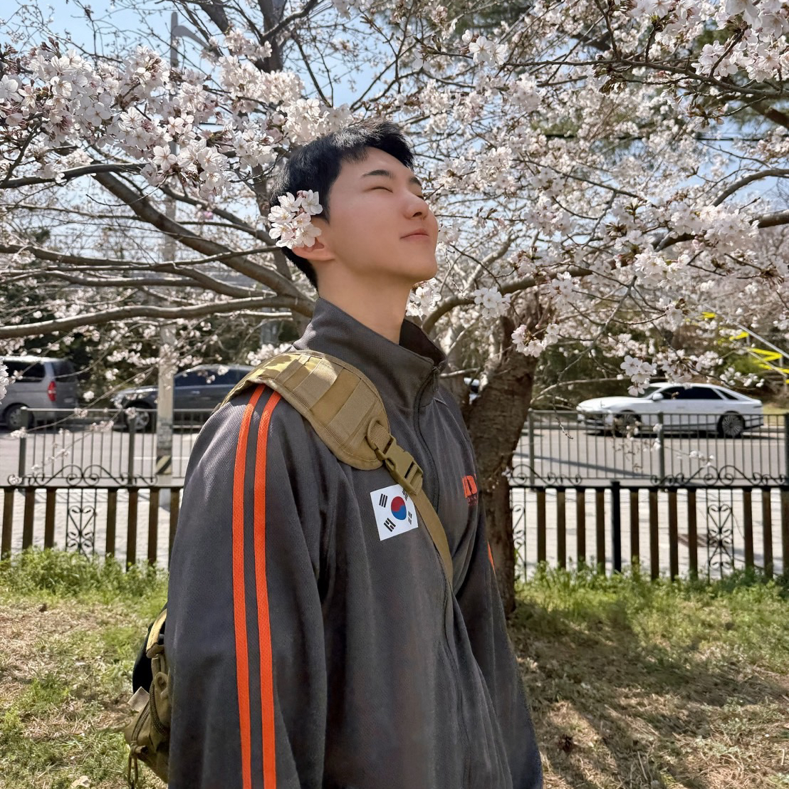 Latest photo of Hoshi (SEVENTEEN)