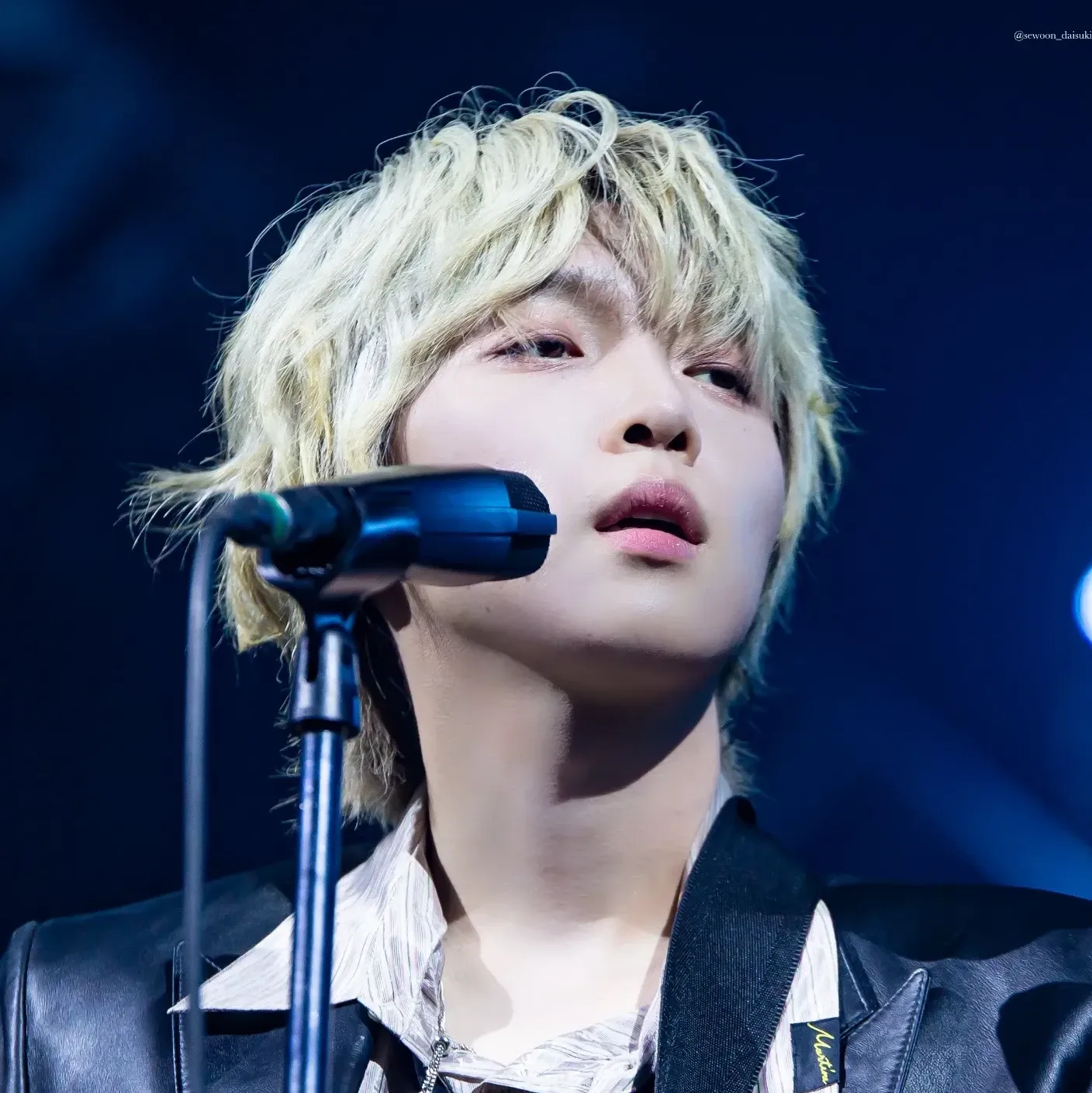 Recent activity shot of Jeong Sewoon