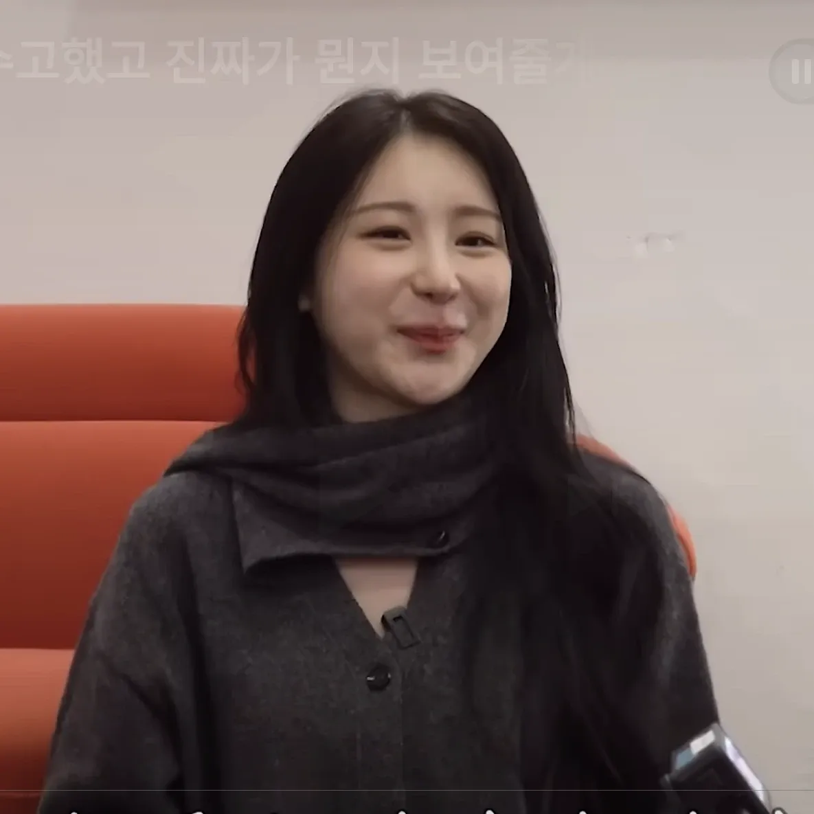 Behind-the-scenes cut of Lee Chaeyeon